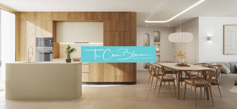 Novostavba, Apartmán Los Alcazáres, 85 m2, 2 spálne bazén  - Rekreačný apartmán s kuchynským ostrovčekom a jedálenským stolom, podlaha s dreveným dekorom.