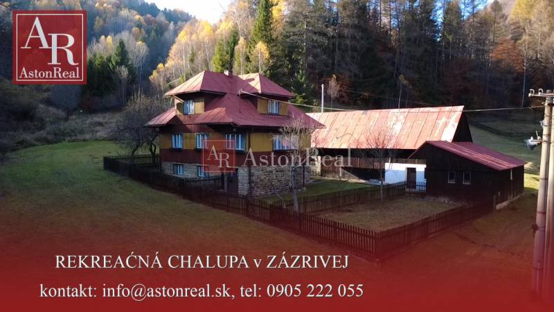 CHALUPA v rekreačnej oblasti ZÁZRIVÁ - 5km od Terchovej - Rodinný dom v Zázrivej obklopený lesmi, s kameňovou a drevenou konštrukciou.