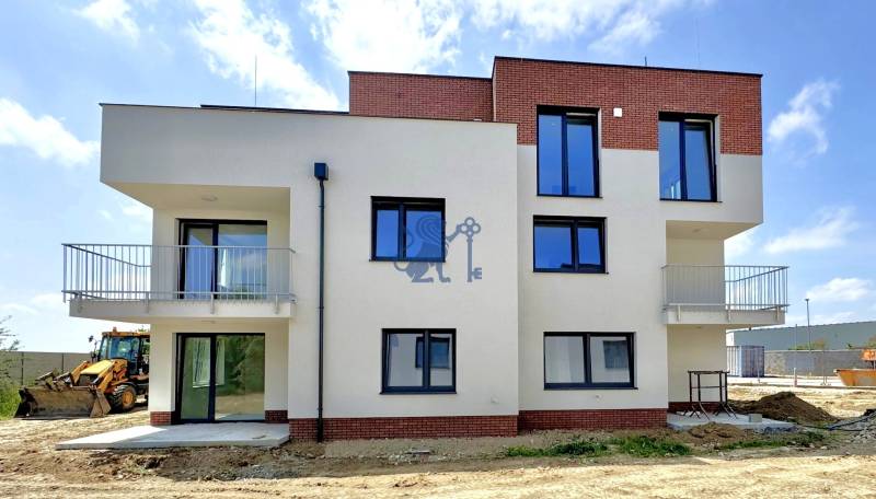 KOLAUDUJEME! Predaj 3-izb. bytu , Nová Tehelňa, Senec (A1102) - Novostavba na ulici Vtáčia v Senci ponúka 3-izbový byt s balkónom.