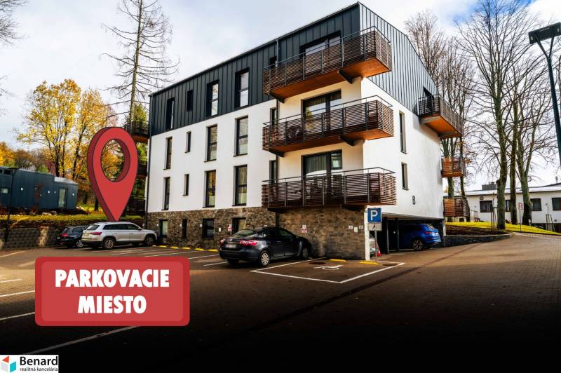Na predaj krásny apartmám v Štrbe - Moderný bytový dom na Lúčnej ulici v Štrbe s parkovacím priestorom pred budovou.