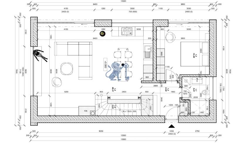 PREDAJ 5i rekreačný RD | Pekná cesta | Lesopark Rača  - Pôdorys interiéru rodinného domu s obývačkou, kuchyňou a schodiskom.