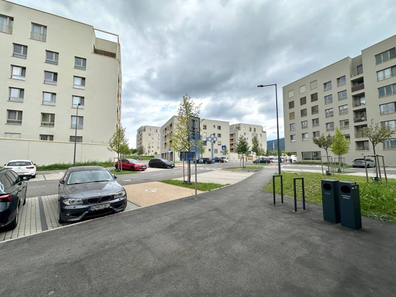 Nový 2-izbový byt na prenájom - Bory - Bytové domy s parkovaním na ulici Michala Bučiča 5 v Bratislave - Devínskej Novej Vsi.