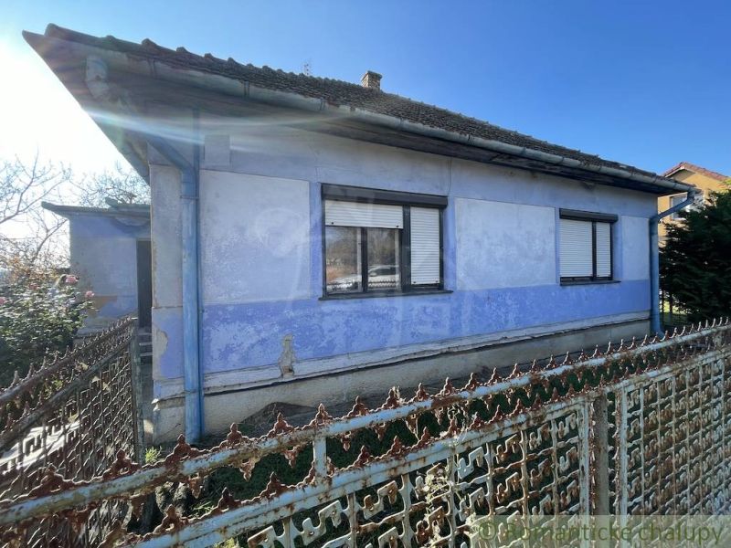 Rodinný dom na polosamote v obci Rastislavice– pokoj, ticho a súkromie