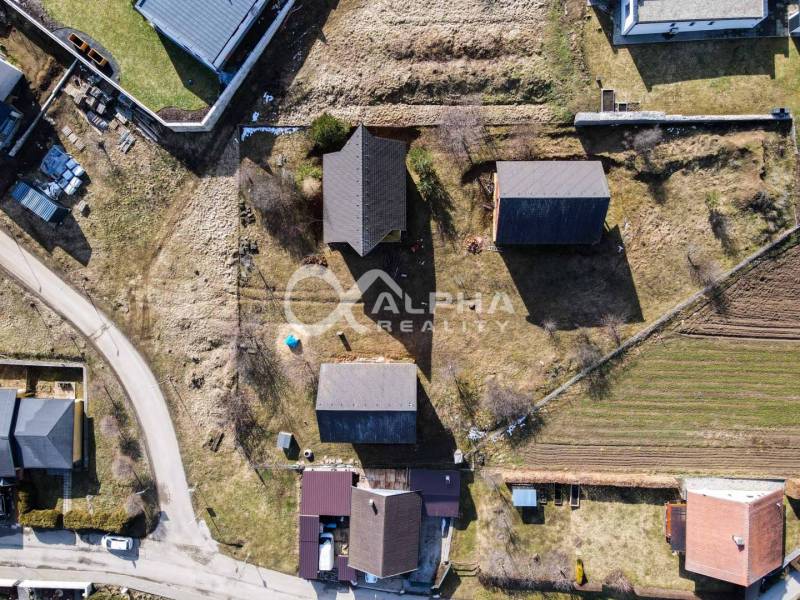 Rodinný dom, obec Spišský Hrhov, okres Levoča - Letecký pohľad na rodinné domy v Spišskom Hrhove na Grófskej ulici.