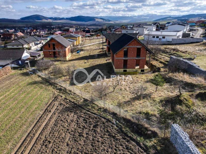 Rodinný dom, obec Spišský Hrhov, okres Levoča - Rodinný dom na Grófskej ulici v Spišskom Hrhove s výhľadom na okolitú krajinu.