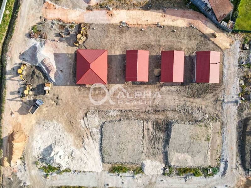 Exkluzívne novostavba rodinný dom - bungalov, Spišské Podhradie - Pohľad zhora na výstavbu piatich rodinných domov v Spišskom Podhradí.