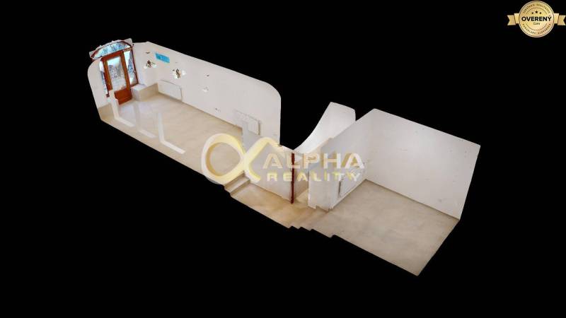 Polyfunkčný priestor na predaj, Zimná ul., Spišská Nová Ves - 3D model obchodných priestorov so svetlou podlahou a schodmi v interiéri.