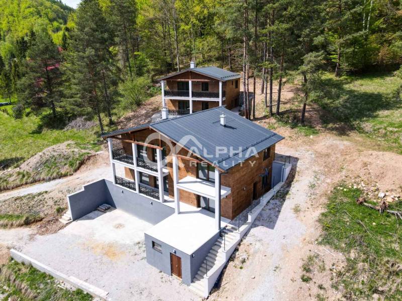 2i alebo 3i byt, Poráč, okres Spišská Nová Ves - Rekreačný apartmán v Poráči obklopený lesmi a zeleňou.