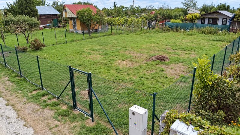Predaj pozemku 401 m² v záhradkárskej oblasti – Drahovce (Sĺňava –Hať)