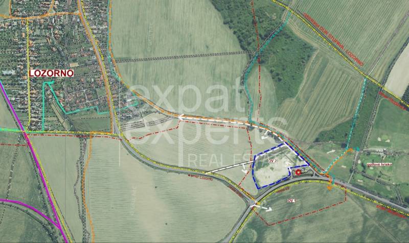 Stavebný pozemok na RD /dvojdom, pri lese za traťou, 1170m2, všetky IS - Mapa pri Lozorne zobrazuje cestnú infraštruktúru a okolie Borovicovej ulice, Pozemky - bývanie.