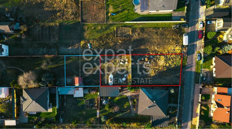 Stavebný pozemok na RD /dvojdom, pri lese za traťou, 1170m2, všetky IS - Letecký pohľad na pozemky pre bývanie v Lozorne na Borovicovej ulici.