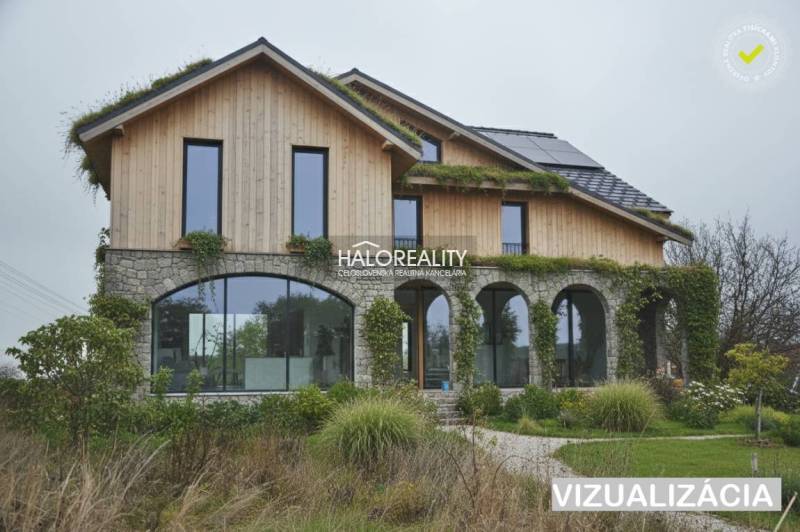 Predaj, rodinný dom Dolný Pial - VO VÝSTAVBE - Rodinný dom v Dolnom Piali s kamennými a drevenými prvkami obklopený zeleňou.