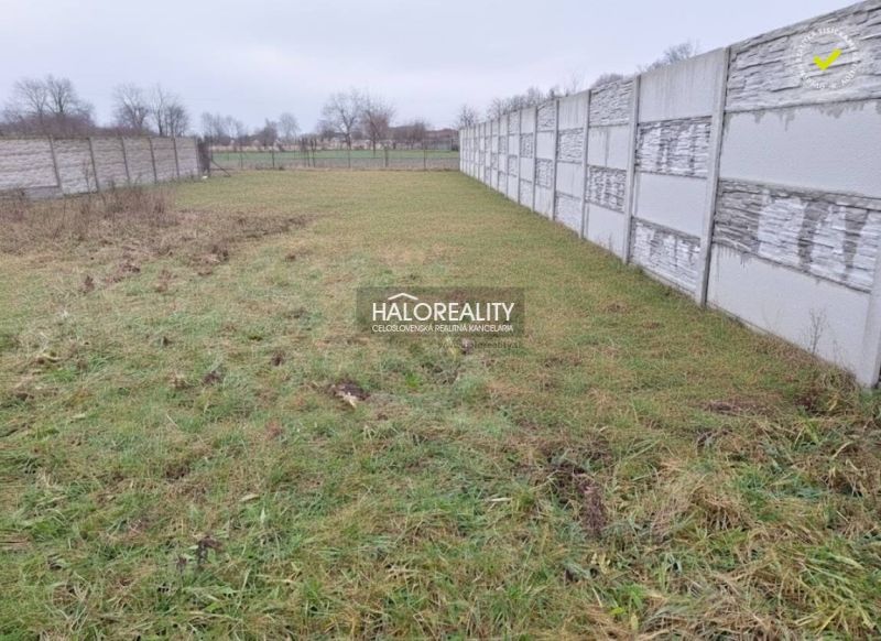 Predaj, pozemok pre rodinný dom 545 m2 Dvorníky