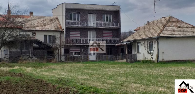 Rodinný dom - priestranný, dvojgeneračný, investičná príležitosť