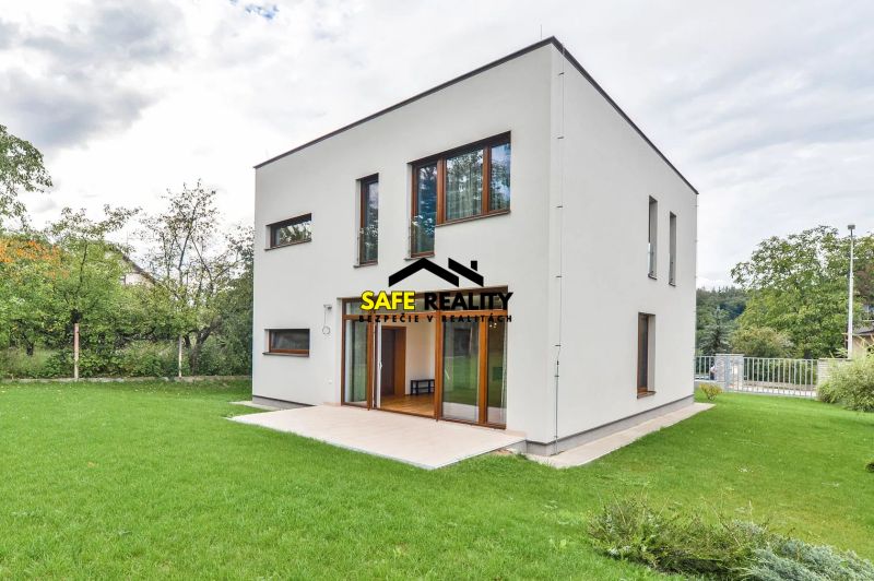Prenájom dvojpodlažného rodinného domu, Žilina – Malá Praha