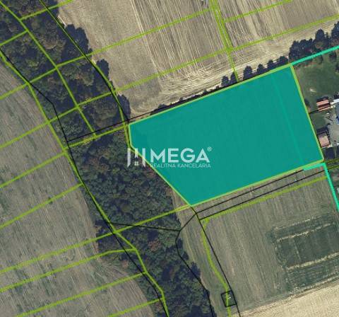 Investičný pozemok Vranov nad Topľou - Letecký pohľad na poľnohospodársky pozemok v okolí Vranova nad Topľou, zvláštne nehnuteľnosti.