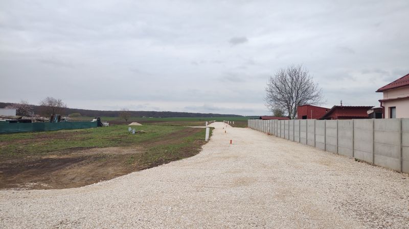 Ponúkame na predaj pozemok v obci Cabaj Čápor - Pereš. (580 m2)