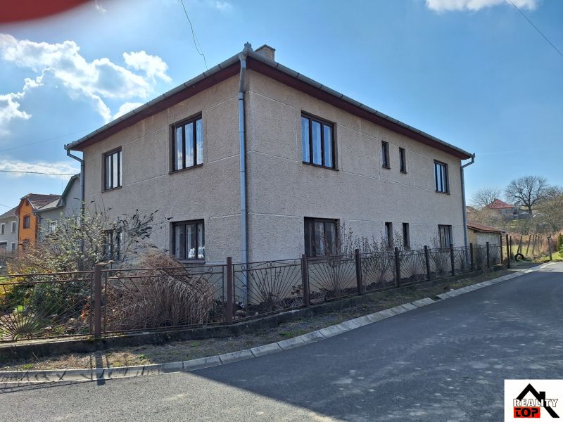 Rodinný dom 1+4, nová strecha, kúrenie, garáž