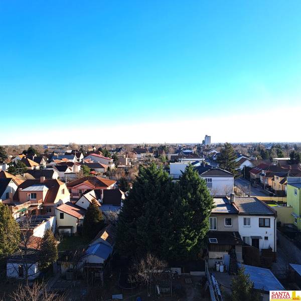 Na Predaj  4-izb. byt, Hornádska 28, Bratislava. - Záznam domov a stromov vo štvrti Hornadska v Bratislave - Medzi jarkami.