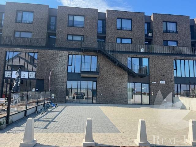 PREDAJ VEĽKORYSÝ 2 IZBOVÝ BYT NOVOSTAVBA DESINGN CENTER - Exteriérový pohľad na bytový komplex v Bratislave - Jarovce na Námestí pri Sýpke.