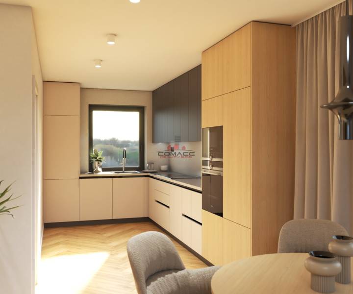 4 iz Novostavba ( 510 m2 ), tepel.čerpadlo RD Madunice - Kuchyňa s drevenými skrinkami a oknom, na ulici Špačince v rodinnom dome.