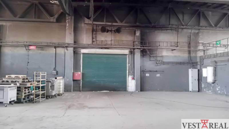 Na prenájom hala- sklad Trnava Coburgova  - Priemyselná hala na Coburgovej ulici, Trnava. Sklady a haly s betónovou podlahou.