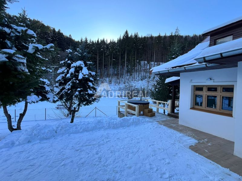 PREDAJ: RD inv. príležitosť Bystrá; 632 m2 pozemok; 252.700€