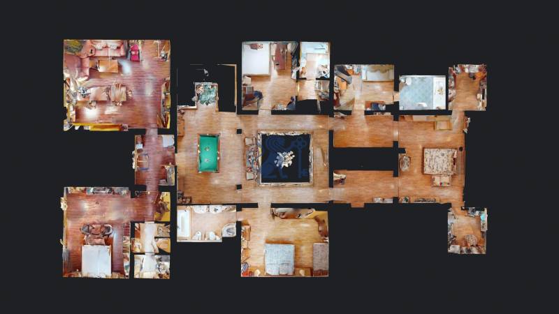 Veľkometrážny dom s wellness, bazénom a investičným potenciálom - Pôdorys rodinného domu s viacerými miestnosťami a podlahou s dreveným dekorom.