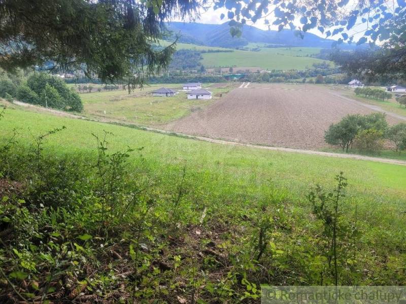 Stavebný pozemok pod lesom s pekným výhľadom na Lúky a Lazy pod Makyto - Lúky Záhrady predaj reality Púchov