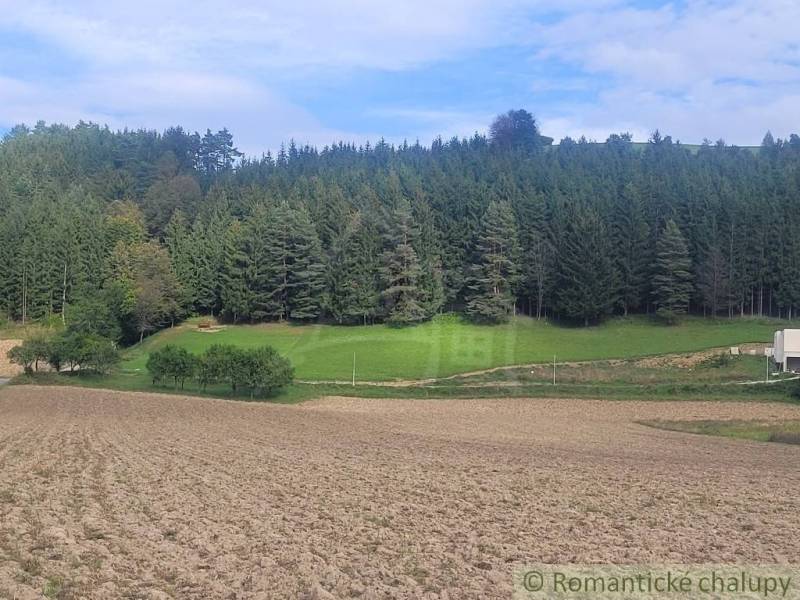 Stavebný pozemok pod lesom s pekným výhľadom na Lúky a Lazy pod Makyto - Lúky Záhrady predaj reality Púchov