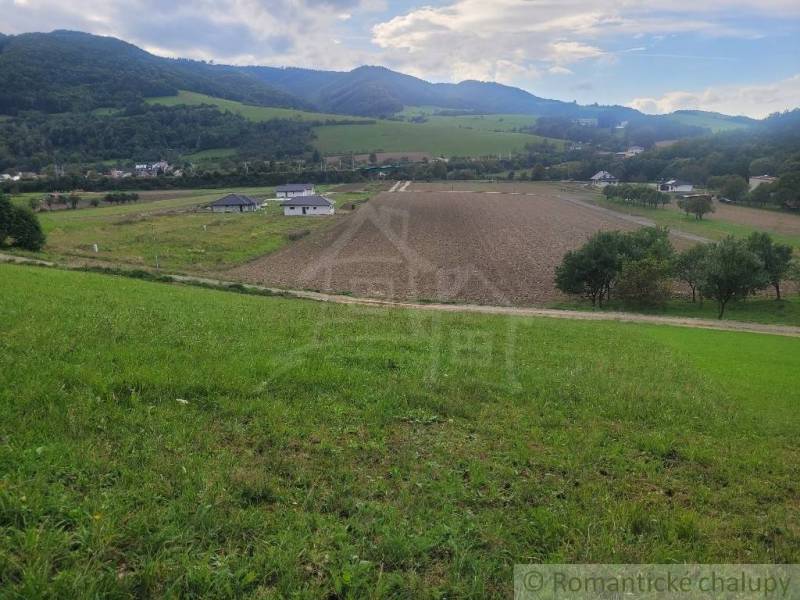 Stavebný pozemok pod lesom s pekným výhľadom na Lúky a Lazy pod Makyto - Lúky Záhrady predaj reality Púchov