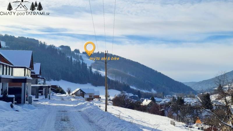 Stavebný pozemok s panoramatickým výhľadom Mýto Nízke Tatry - Zasnežená krajina v Mýte pod Ďumbierom na ulici Mýto pod Ďumbierom, ideálna pre pozemky - bývanie.