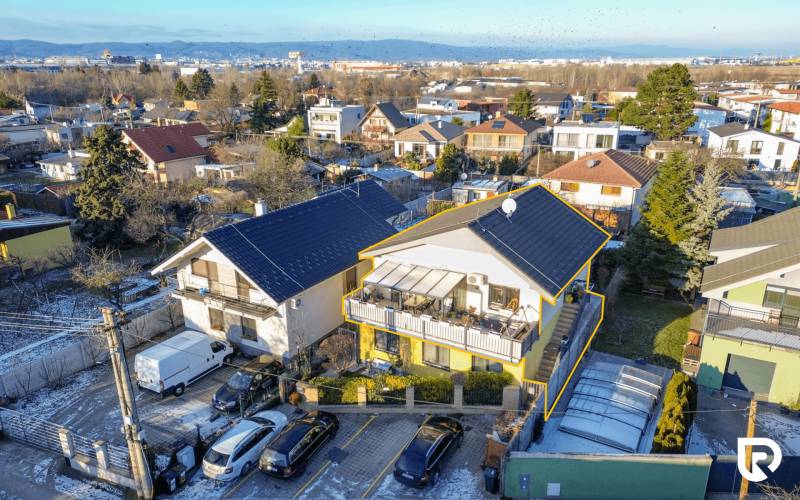 4i byt s atmosférou domu, terasou a parkovaním | Vrakuňa, 129m2 - Rodinný dom so záhradou na Tymiánovej ulici v Bratislave, časť Vrakuňa.