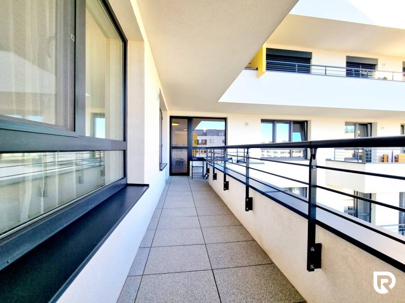 Pekný a moderný 3-izbový byt I Arboria Trnava - Balkón na Veterná ulici v Trnave s výhľadom z 3-izbového bytu.