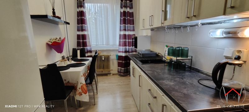 PREDAJ 3-IZBOVÉHO BYTU S LOGGIOU, 73 M², VRANOV NAD TOPĽOU