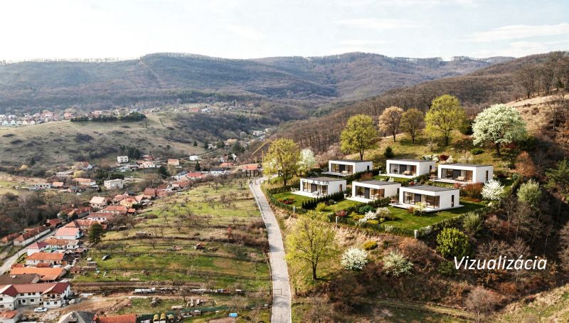 Ponúka na predaj veľkorysý pozemok v okrese Žarnovica