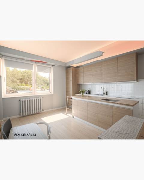 Dvojgeneračný rodinný dom s potenciálom | 2 bytové jednotky, TV - Kuchyňa s bielymi stenami, podlahou s dreveným dekorom a drevenými skrinkami v rodinnom dome.