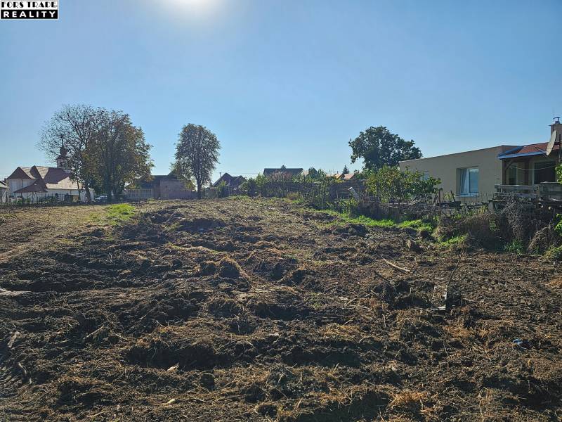 Predáme stavebný pozemok v obci Kajal - 3004m2 - vhodné na 5RD - Pozemok v lokalite na ulici Jazerná, ideálny pre bývanie, obklopený prírodou.