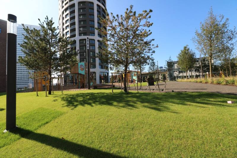 NUERA︱SKY PARK Moderný 2-izbový byt na 6. poschodí, veža 3 - Park s detským ihriskom a vežiakom na Továrenskej ulici v Bratislave - Staré Mesto.