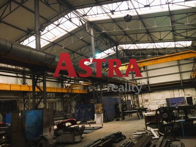 VÝROBNÁ A SKLADOVÁ HALA S PLOCHOU 2 700 m2, SPIŠSKÁ NOVÁ VES - Výrobné priestory so zariadením a oceľovými konštrukciami v Spišskej Novej Vsi.