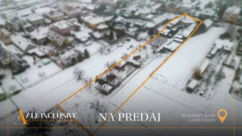 Na predaj 4-izbový rodinný dom, Gabčíkovo - Rodinný dom v Gabčíkove na zasneženom pozemku je určený na predaj.