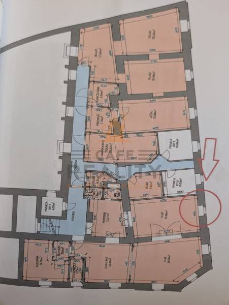 Na prenájom obchodný priestor 148m2, Štúrova, Štúrova, Staré Mesto - Architektonický plán obchodných priestorov s označením miestností a rozmermi.