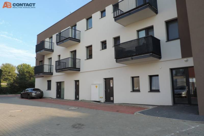 Moderná garsónka v obľúbenej Rezidencii Tematínska - Piešťany - Novostavba na ulici Bodona s balkónmi ponúka nové garsónky na prenájom.