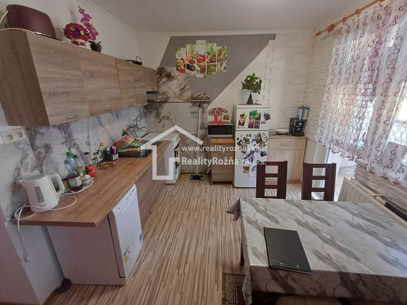 2 izbový byt s balkónom blízko centra mesta.