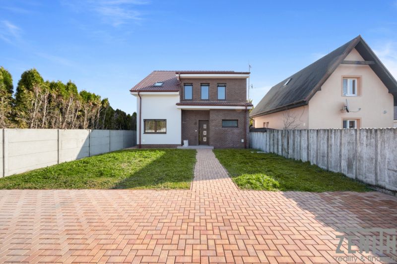 Nádherný 5 izbový dvojpodlažný rodinný dom vo Vojke nad Dunajom