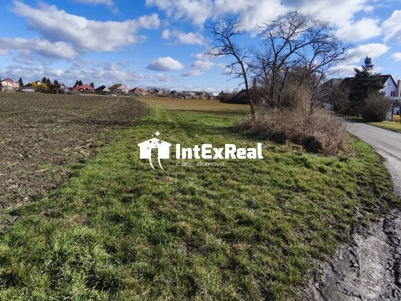 Investičná príležitosť, pozemok na predaj, 3 399 m², Čierny Brod