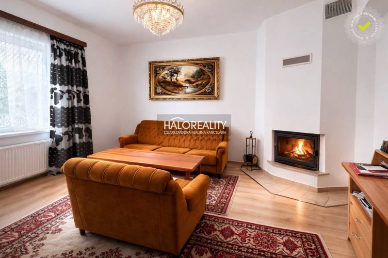 Predaj, rodinný dom Topoľnica, domček s moderným krb...