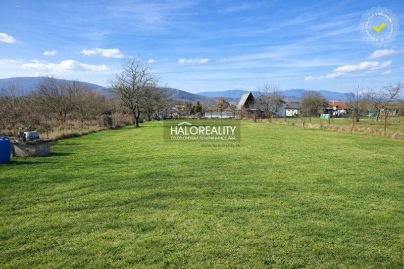 Predaj, pozemok pre rodinný dom 1221 m2 Zemianske ...