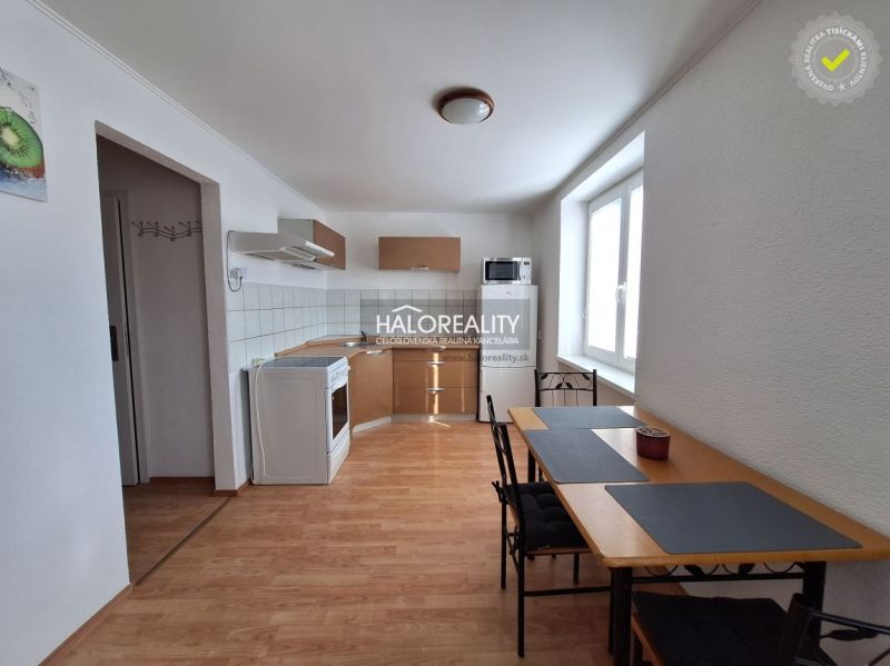 Predaj, jednoizbový byt Handlová, 29. augusta - ZNÍŽ...