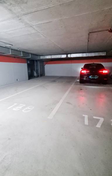 River Park / Luxusný 3-izb. byt s famóznym výhľadom na Dunaj, terasy - Parkovacie miesto v garáži s automobilom, Dvořákovo nábrežie, Bratislava - Staré Mesto.